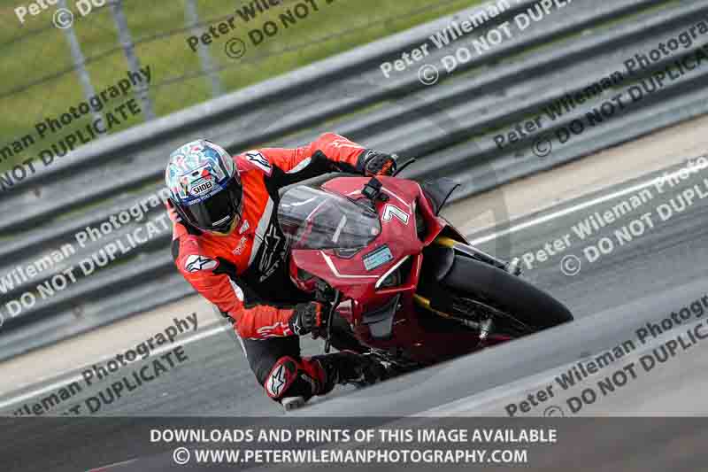 cadwell no limits trackday;cadwell park;cadwell park photographs;cadwell trackday photographs;enduro digital images;event digital images;eventdigitalimages;navarra;no limits trackdays;peter wileman photography;racing digital images;trackday digital images;trackday photos